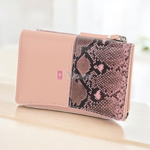 Дамски портфейли и портмонета от еко кожа Дамски портфейли и портмонета от еко кожа