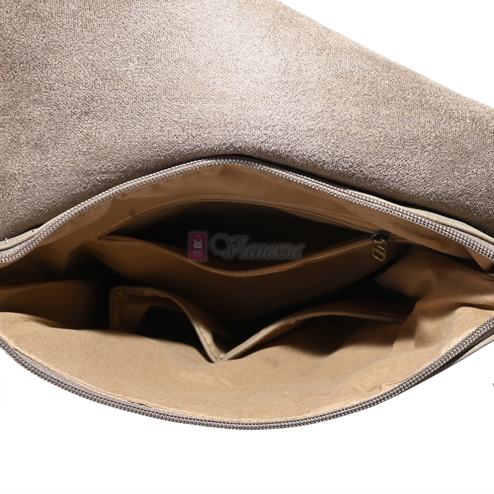  Дамска раница от велур, в тъмнобежов цвят. Код: 01106-10