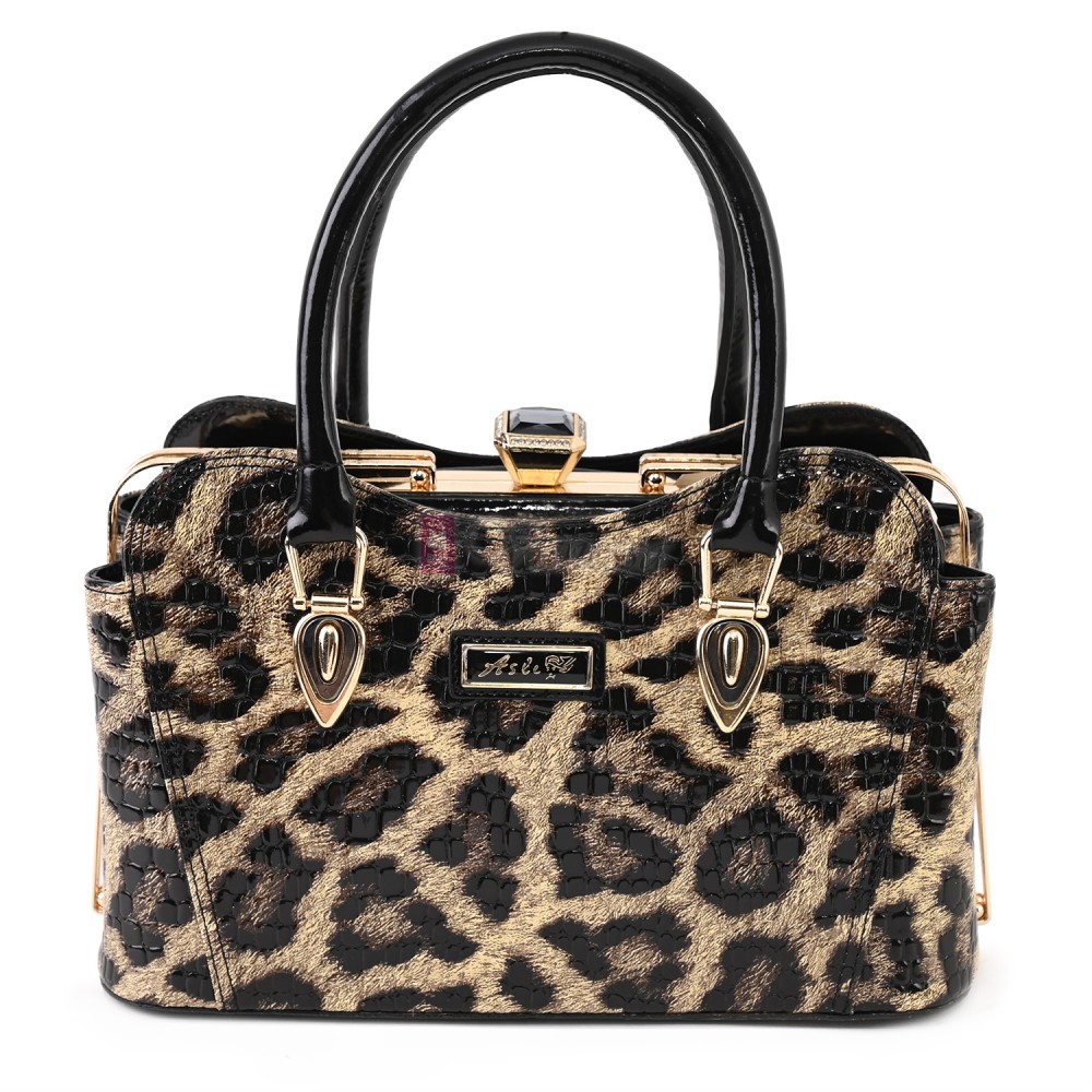 Eлегантна дамска чанта от еко кожа в бежов цвят Код: 0124