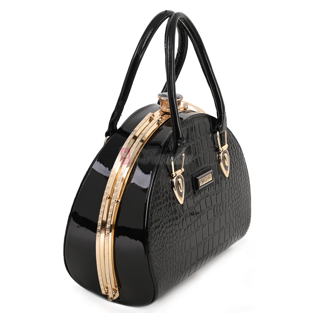 Eлегантна дамска чанта от еко кожа в черен цвят Код: 0126-1