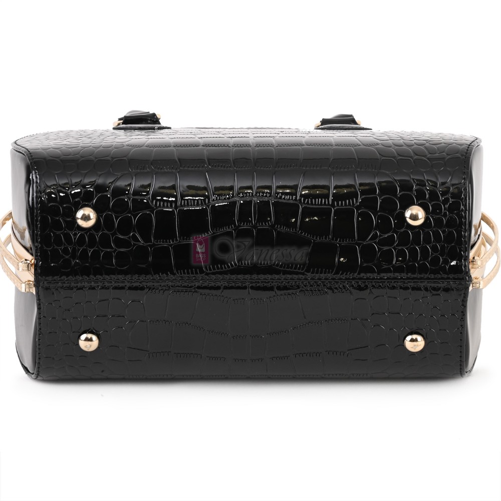 Eлегантна дамска чанта от еко кожа в черен цвят Код: 0126-1