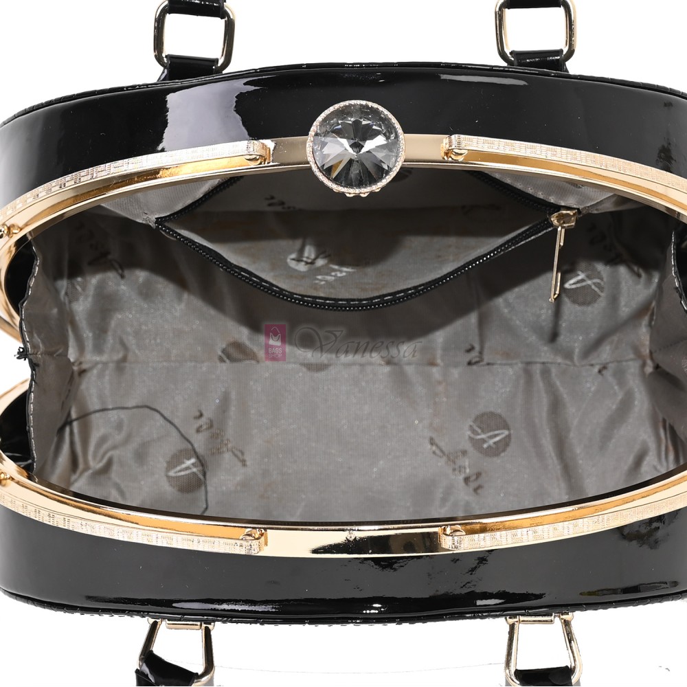 Eлегантна дамска чанта от еко кожа в черен цвят Код: 0126-1