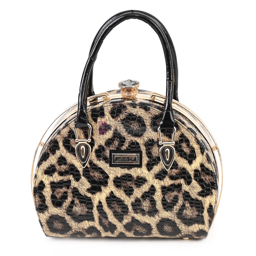 Eлегантна дамска чанта от еко кожа в бежов цвят Код: 0126