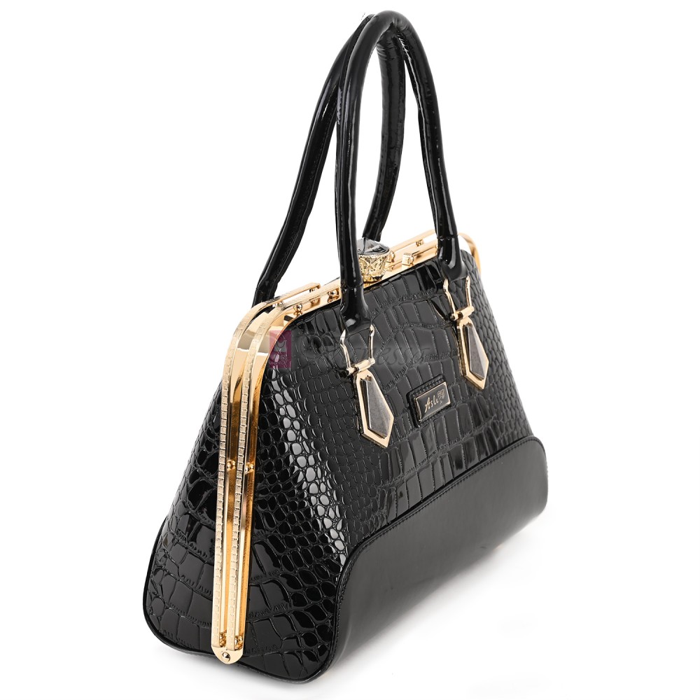 Eлегантна дамска чанта от еко кожа в черен цвят Код: 0134-3