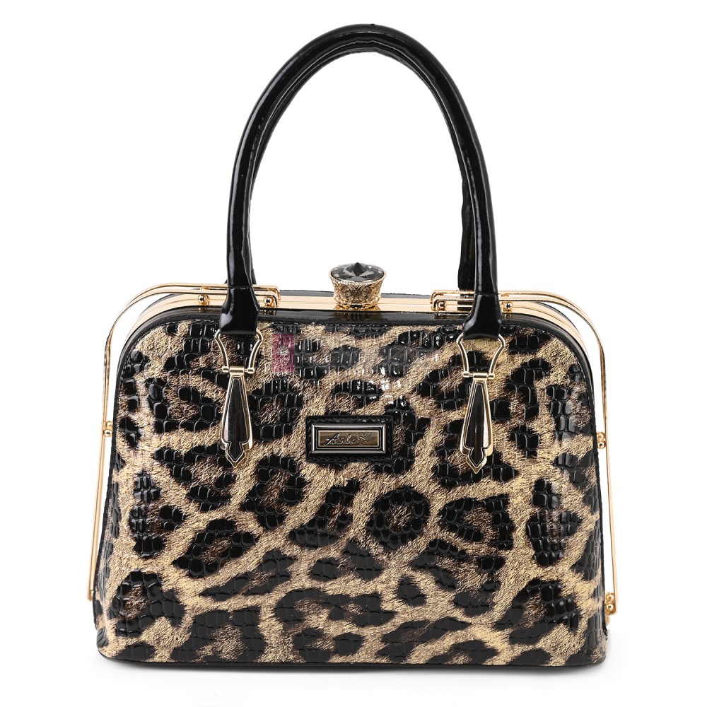 Eлегантна дамска чанта от еко кожа в бежов цвят Код: 075