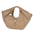 Голяма дамска чанта, от висококачествена еко кожа, в бежов цвят. Код: 0319