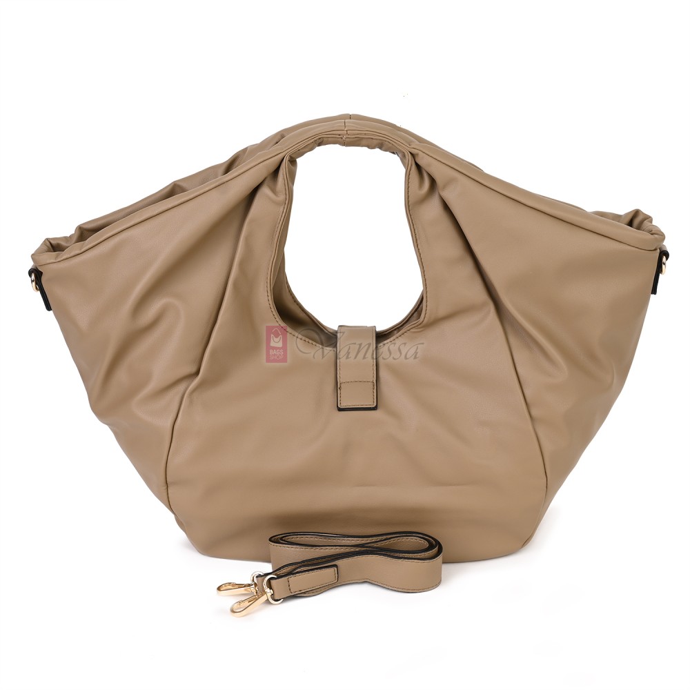 Голяма дамска чанта, от висококачествена еко кожа, в бежов цвят. Код: 0319