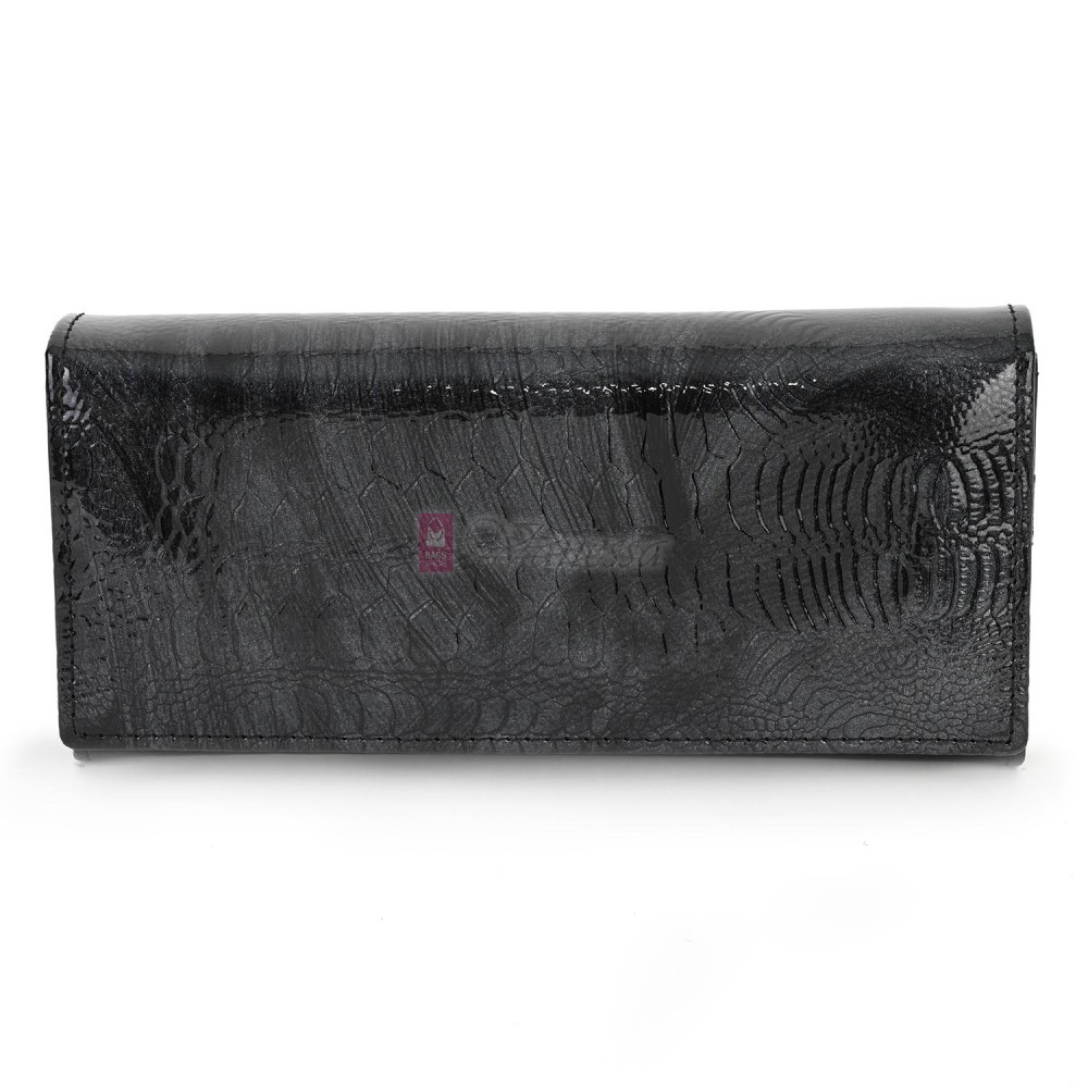 Голямо дамско портмоне, от лачена естествена кожа, в черен цвят. КОД: CS0807
