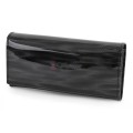 Голямо дамско портмоне, от лачена естествена кожа, в черен цвят. КОД: JXG0807