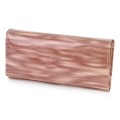 Голямо дамско портмоне, от лачена естествена кожа, в розов цвят. КОД: JXG0807