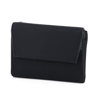 Средно дамско портмоне от висококачествена еко кожа в черен цвят. КОД: 1018