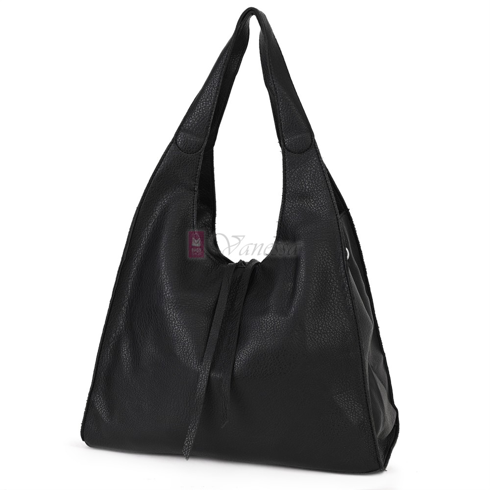 Голяма дамска чанта от еко кожа в черен цвят. Код: 1388