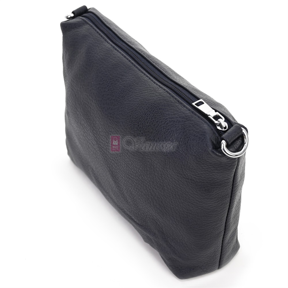 Голяма дамска чанта от еко кожа в тъмносин цвят. Код: 1388