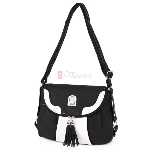 Дамска чанта от висококачествена еко кожа в черен цвят с бели акценти. Код: 15120