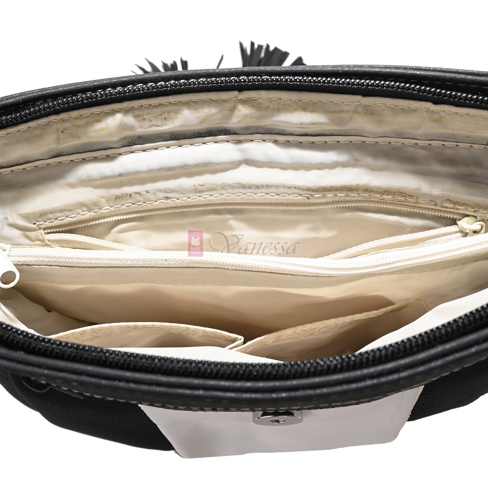 Дамска чанта от висококачествена еко кожа в черен цвят с бели акценти. Код: 15120