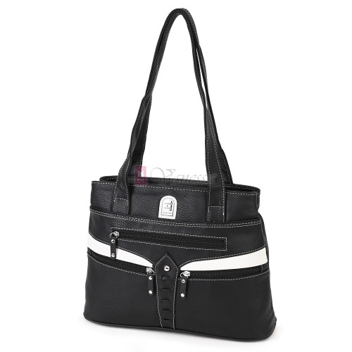 Дамска чанта от висококачествена еко кожа в черен цвят с бели джобове Код: 15162