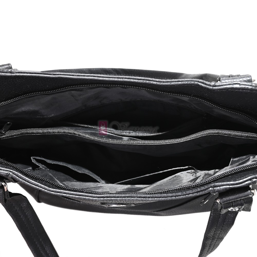 Дамска чанта от висококачествена еко кожа в черен цвят. Код: 15181