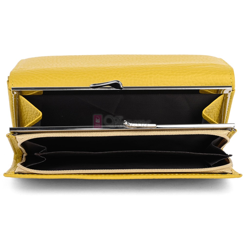 Голямо дамско портмоне от естествена кожа в жълт цвят. КОД: 1519