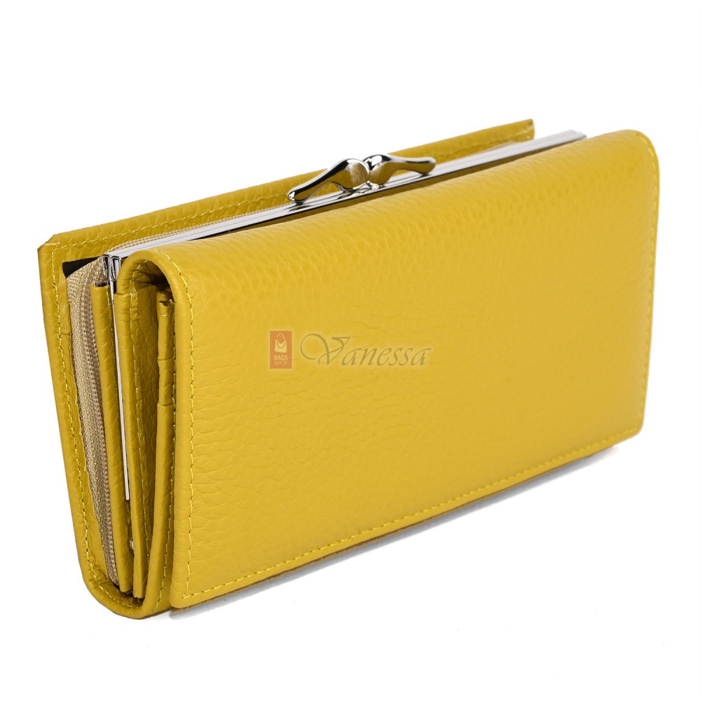 Голямо дамско портмоне от естествена кожа в жълт цвят. КОД: 1519
