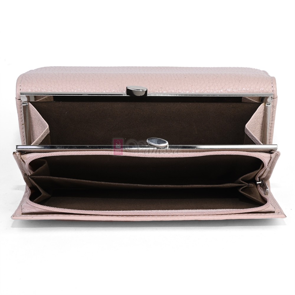 Голямо дамско портмоне от естествена кожа в розов цвят. КОД: 1519