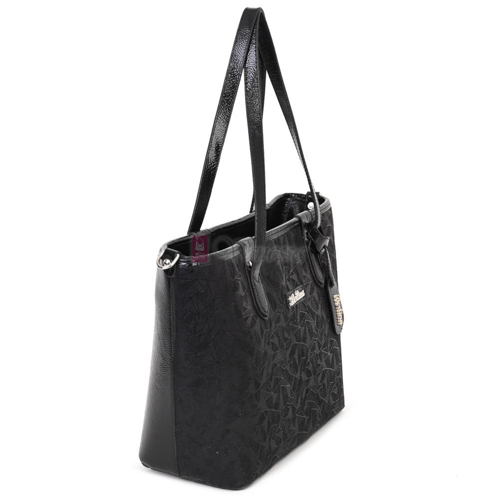  Дамска чанта от висококачествена еко кожа, в черен цвят. Код: 1549