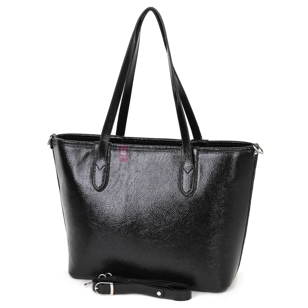  Дамска чанта от висококачествена еко кожа, в черен цвят. Код: 1549