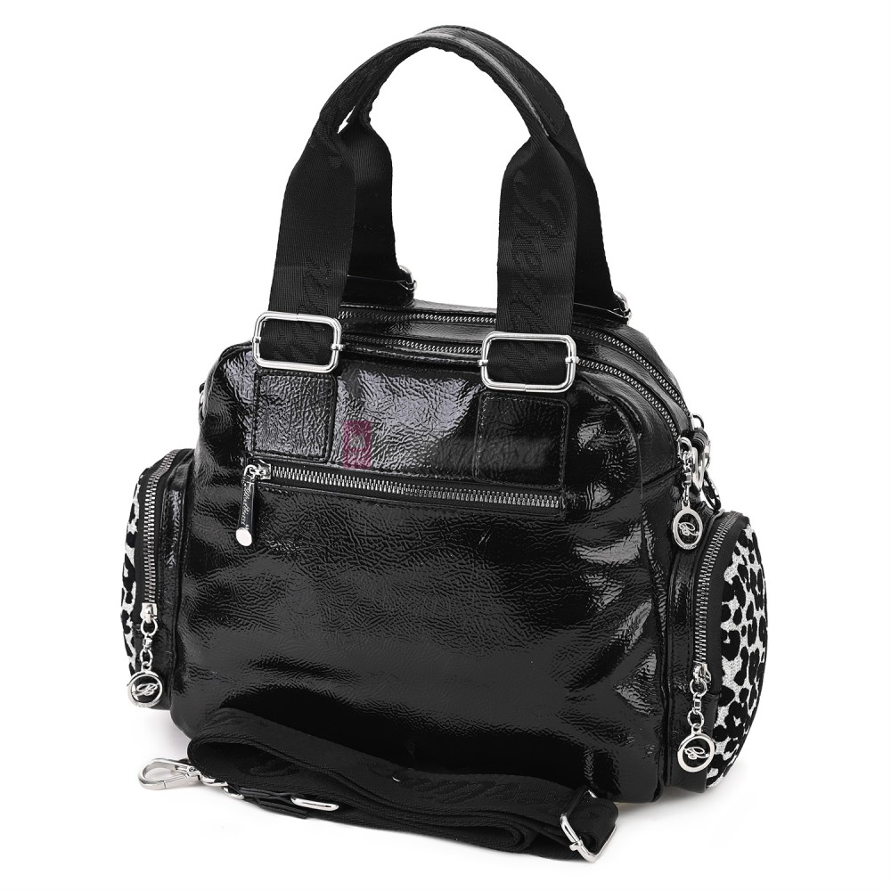  Дамска чанта от висококачествена еко кожа, в черен цвят. Код: 1570-2