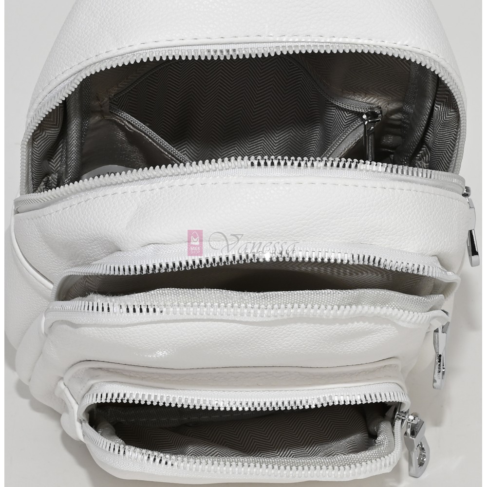  Дамска раница от висококачествена еко кожа в бял цвят. Код: 195