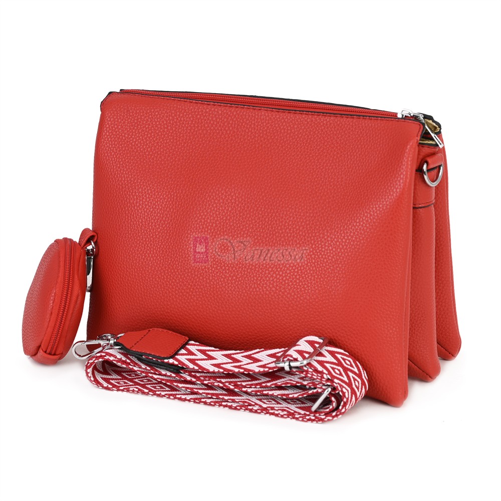  Дамска чанта от екологична кожа в червен цвят. Код: 2044