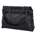 Дамска чанта от текстил в черен цвят. Код: 2074