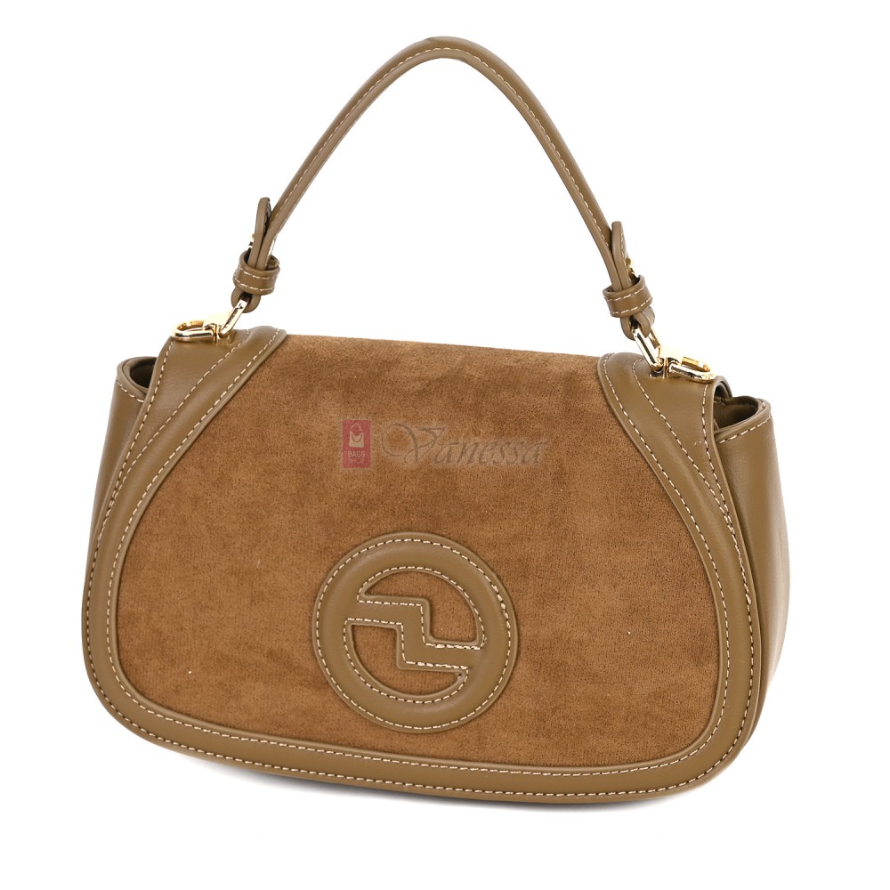 Малка дамска чанта от висококачествена еко кожа в тъмнобежов цвят. Код: CE227