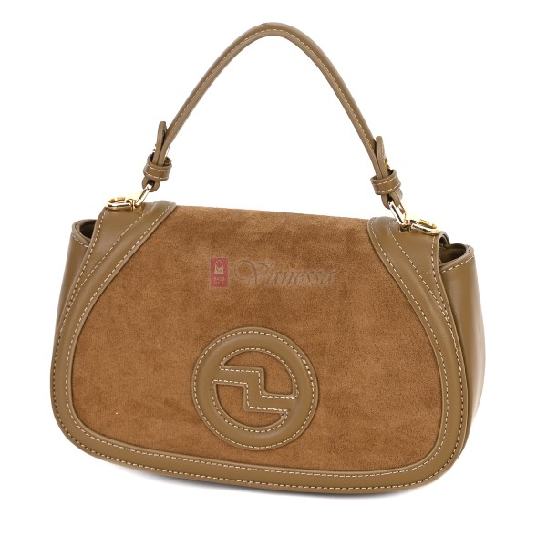 Малка дамска чанта от висококачествена еко кожа в бежов цвят. Код: CE227