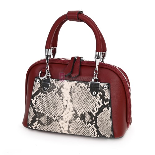 Малка дамска чанта от еко кожа, в цвят бордо. Код: 2554