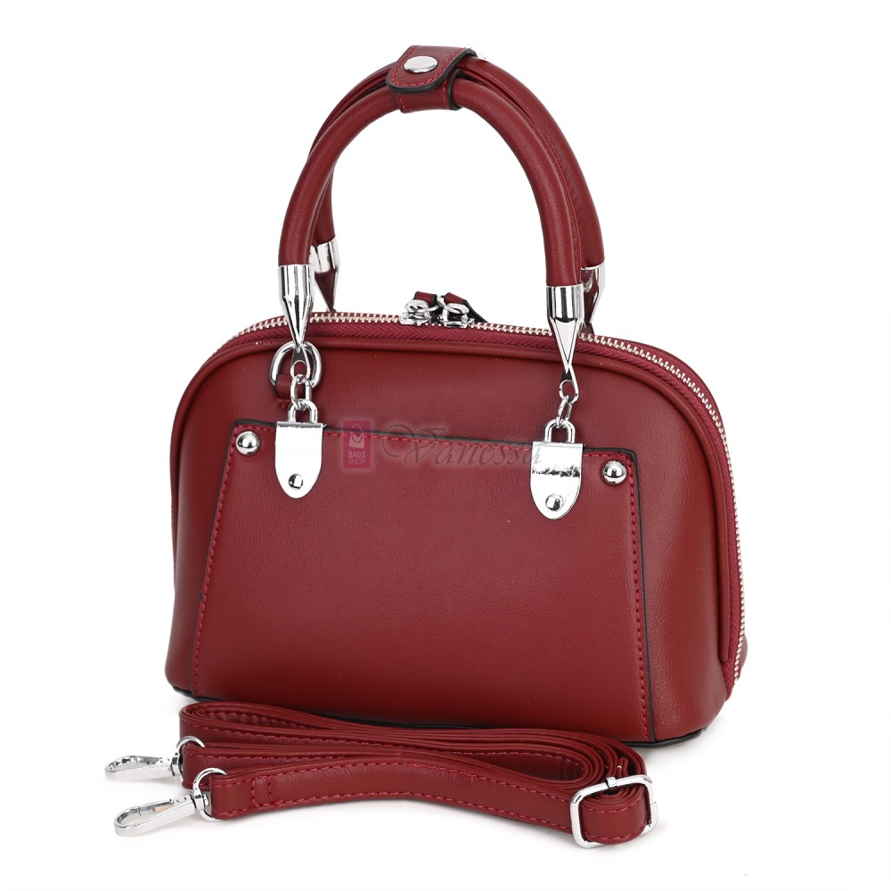 Малка дамска чанта от еко кожа, в цвят бордо. Код: 2554