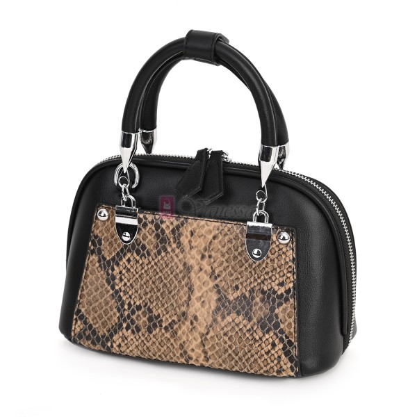 Малка дамска чанта от еко кожа, в черен цвят. Код: 2554-2