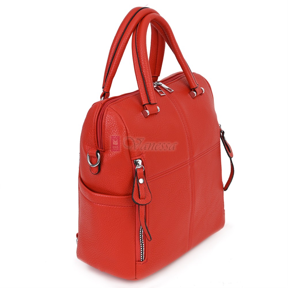 Дамска раница от висококачествена еко кожа в червен цвят. Код: 2585  Дамска раница от висококачествена еко кожа в червен цвят. Код: 2585