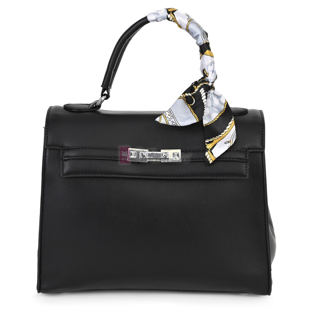  Дамска чанта от висококачествена еко кожа в черен цвят. Код: 2886