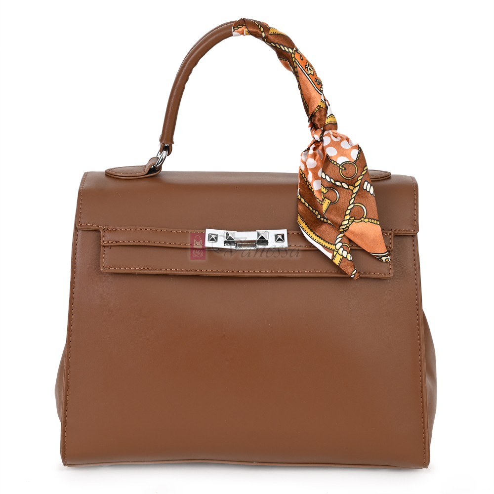  Дамска чанта от висококачествена еко кожа в кафяв цвят. Код: 2886