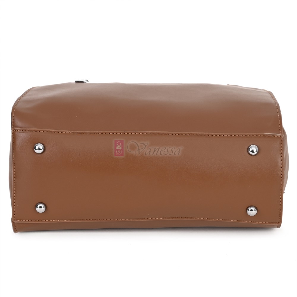  Дамска чанта от висококачествена еко кожа в кафяв цвят. Код: 2886