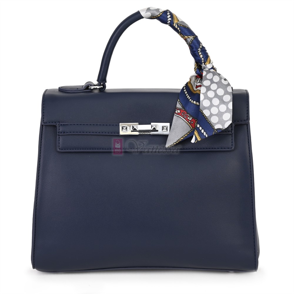  Дамска чанта от висококачествена еко кожа в тъмносин цвят. Код: 2886