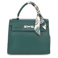  Дамска чанта от висококачествена еко кожа в зелен цвят. Код: 2886