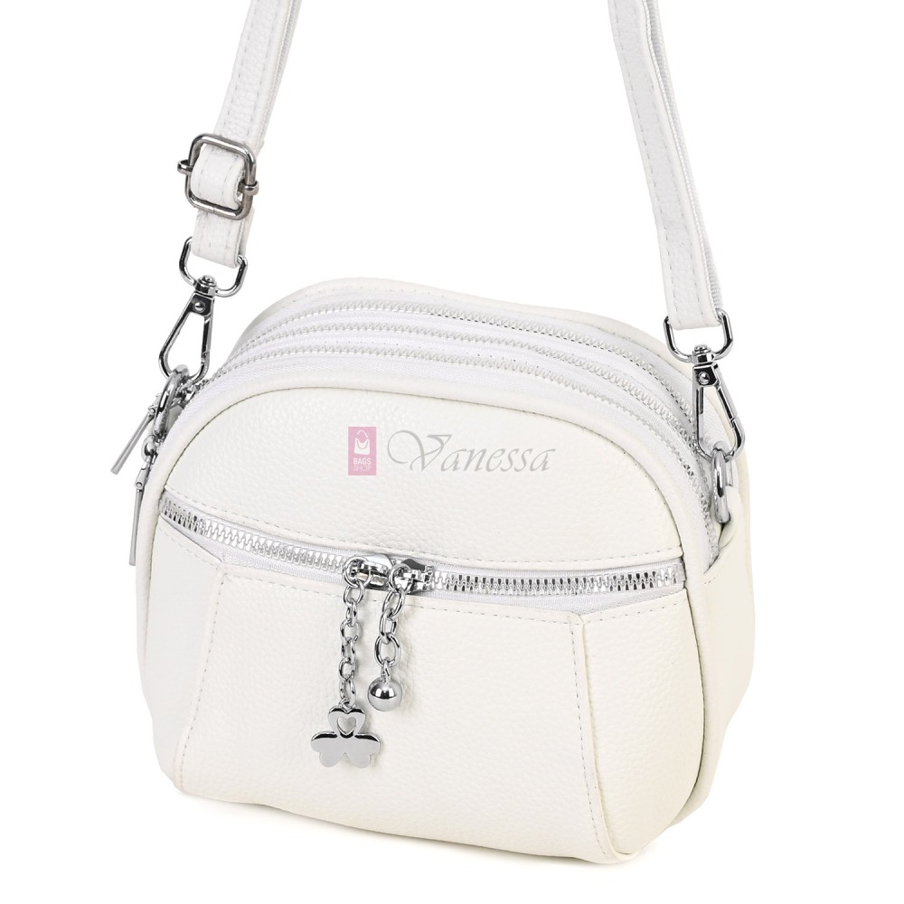 Малка дамска чанта от екологична кожа в бял цвят. Код: 318 Малка дамска чанта от екологична кожа в бял цвят. Код: 318