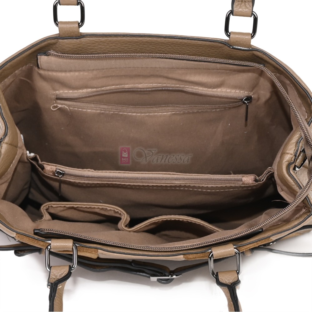 Голяма дамска ежедневна чанта от еко кожа, в тъмнобежов цвят. Код: 371