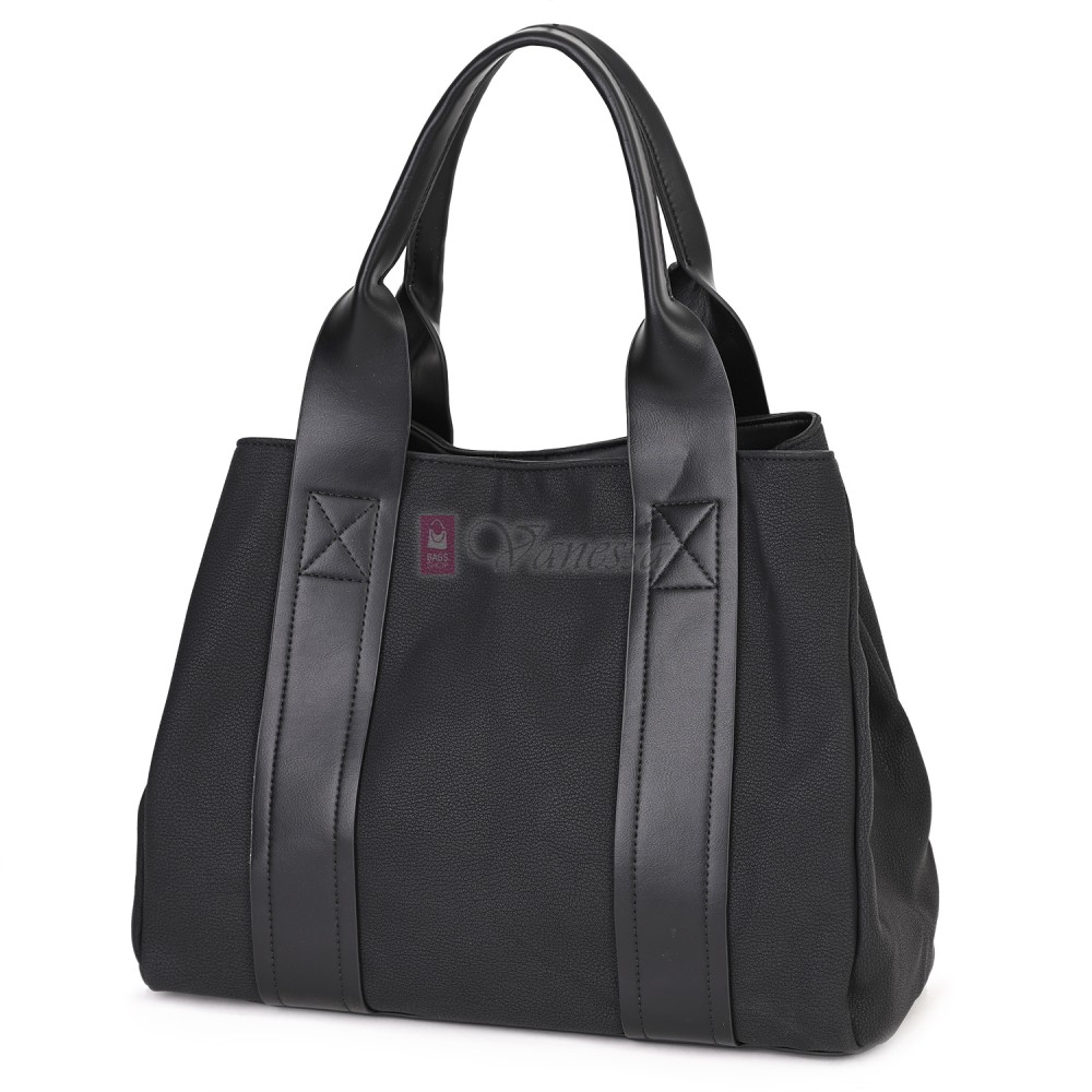 Голяма дамска ежедневна чанта от еко кожа, в черен цвят. Код: 3792-30