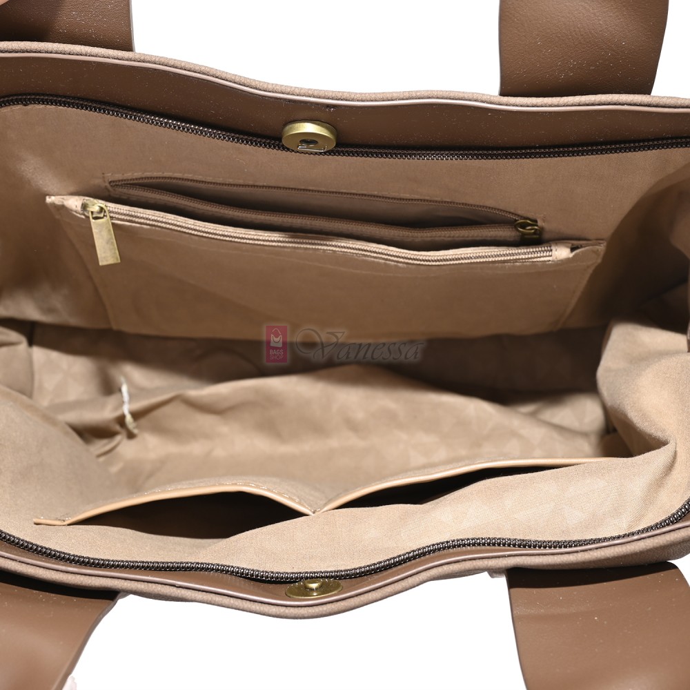 Голяма дамска ежедневна чанта от еко кожа, в тъмнобежов цвят. Код: 3792-30