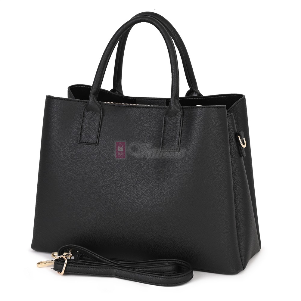 Елегантна дамска чанта от еко кожа, в черен цвят. Код: 395