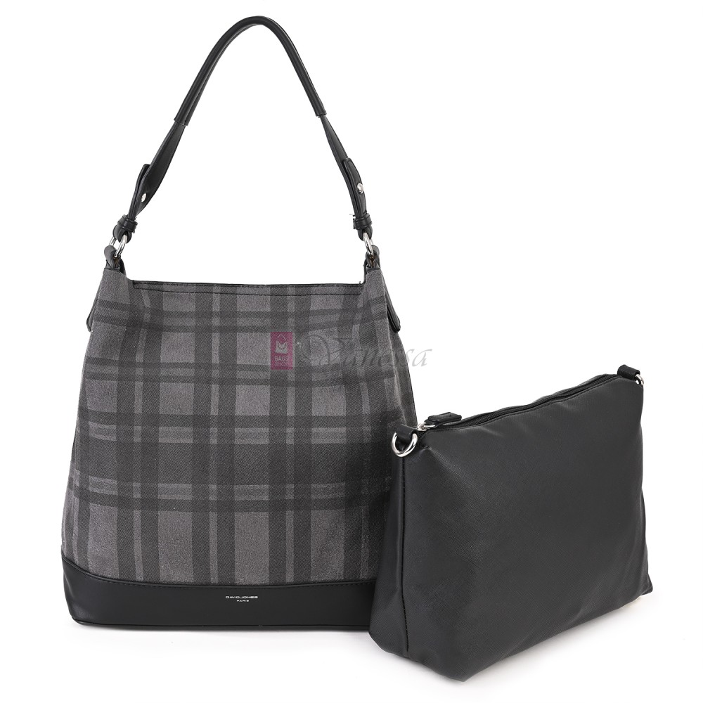 Голяма дамска чанта от велурена еко кожа, в черен цвят. Код: 4018