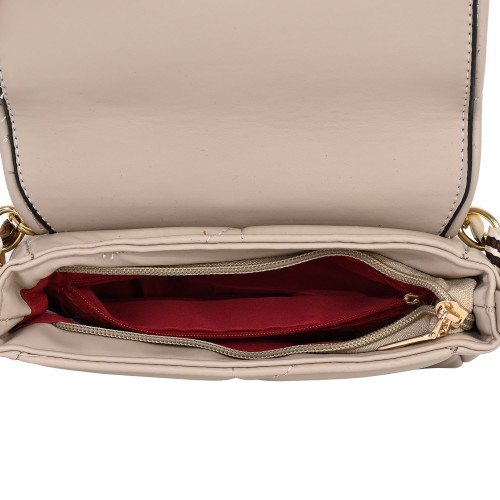 Дамска чанта от еко кожа в светло бежов цвят. Код: 4040