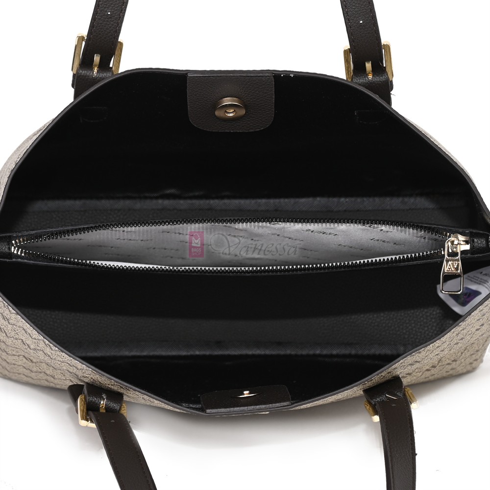 Елегантна дамска чанта от висококачествена еко кожа в сив цвят. Код: 421