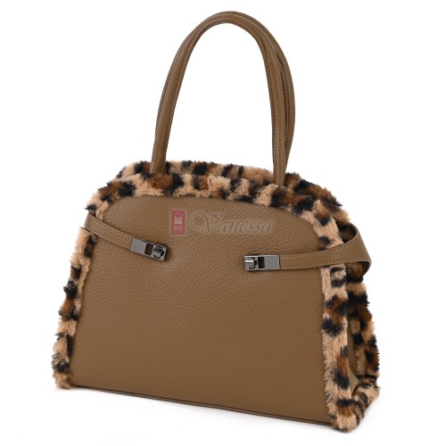  Дамска чанта от екологична кожа в тъмнобежов цвят. Код: 461